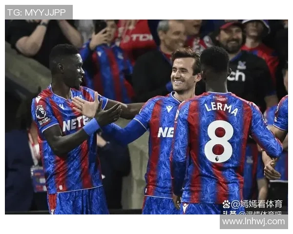 足球巨星拼图壁纸展现世界顶级球员风采与魅力的精彩瞬间